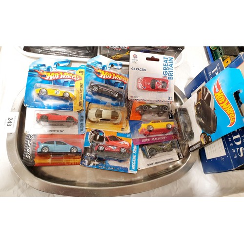 243 - Vintage boxed Hot Wheels, Matchbox and other toy cars. UK shipping £14.