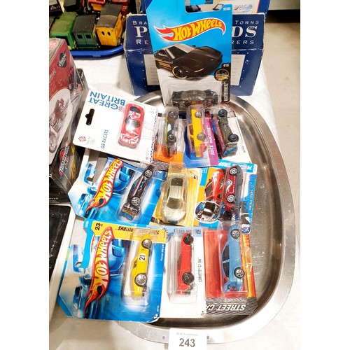 243 - Vintage boxed Hot Wheels, Matchbox and other toy cars. UK shipping £14.