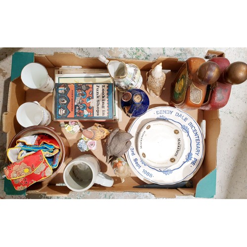 290 - A box of bric-a-brac. No shipping. Arrange collection or your own packer and shipper, please. Electr... 