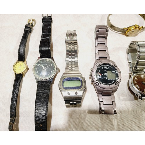 305 - A selection of vintage watches including a Citizen Crystron, Ancre and Ligth. UK shipping £14.