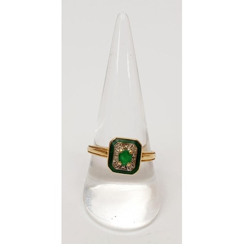 19 - A hallmarked 14ct gold ring set with green and white stones, size T, gross weight 2.6g. UK shipping ... 