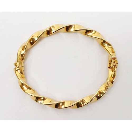 35 - A 9ct gold bracelet, weight 6.3g. UK shipping £14. We combine lots.