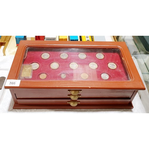 205 - A coin collector's case containing twenty eight collectable £2 coins and other coins. UK shipping £1... 