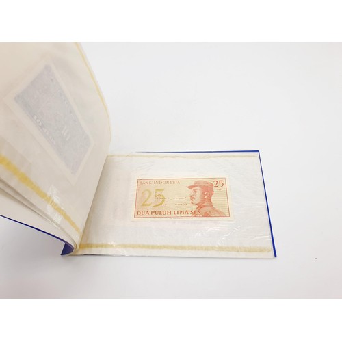 212 - Ten folders of The Rothman's Cambridge Collection of Rare Bank Notes. UK shipping £14.