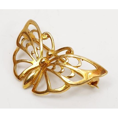 26 - A 9ct gold butterfly brooch, width 1.25