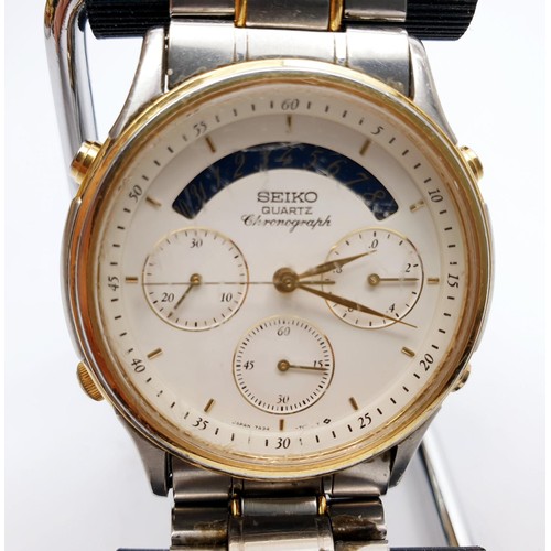 49 - A gentleman's stainless steel Seiko quartz chronograph wrist watch 7A34-7000. UK shipping £14. We co... 