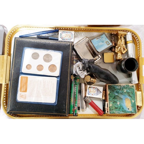 153 - A tray of assorted including flatware and smoking related items. UK shipping £14.