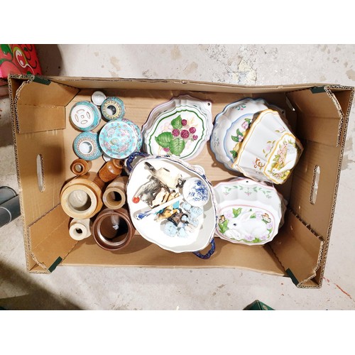 160 - Two boxes of ceramics and assorted. No shipping. Arrange collection or your own packer and shipper, ... 