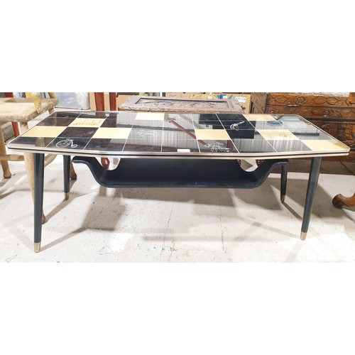 203 - A mid 20th century coffee table, height 42