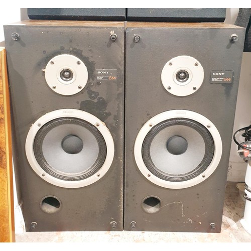 248 - A pair of vintage Sony SS-E44 speakers, height 22.5