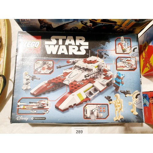 289 - Two sealed Lego kits, Star Wars 75182 and Fantastic Beasts 75951. UK shipping £14.