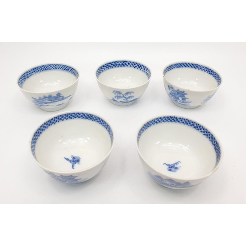 340 - Five antique Chinese export hand painted blue and white tea bowls, diameter 3.5