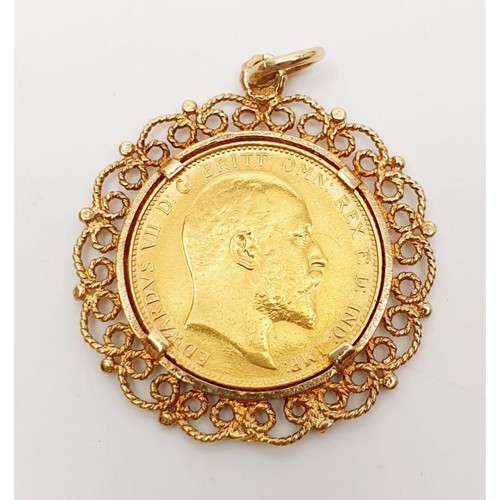 10 - A 1907 sovereign in a 9ct gold pendant mount, weight 11.1g. UK shipping £14.