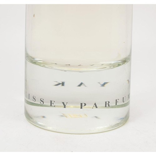 125 - An Issey Miyake L'eau d'Issey shop glass display perfume bottle, height 16