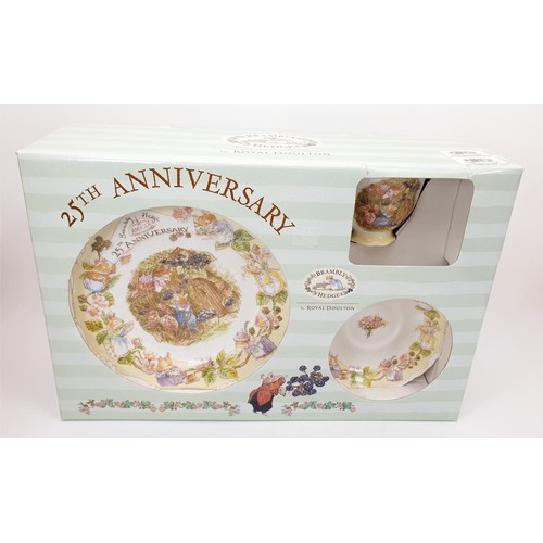 156 - A boxed Royal Doulton Brambly Hedge 25th Anniversary cup, saucer and plate. No shipping. Arrange col... 