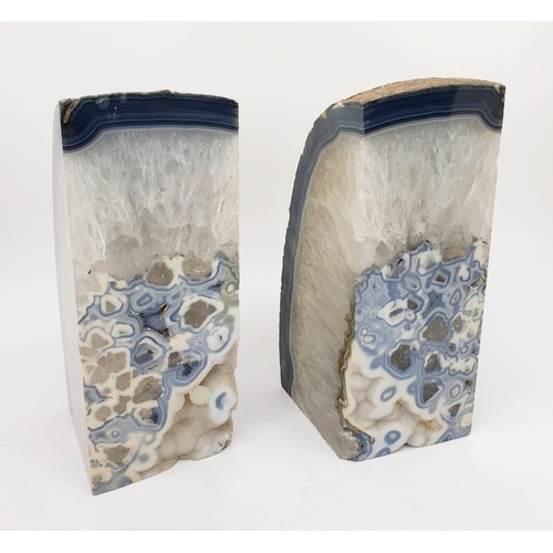 160 - A pair of agate bookends, height 8.5