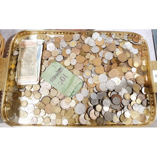 52 - A selection of British and foreign coins, and bank notes. UK shipping £14.