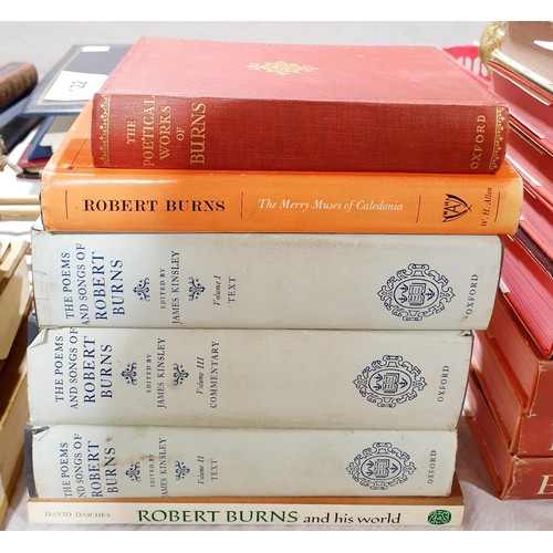 122 - Six books on Robert Burns. UK shipping £14.