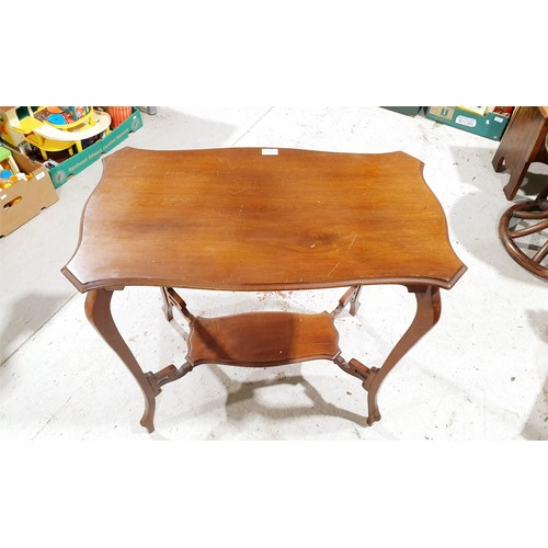 143 - An early 20th century mahogany window table, width 30