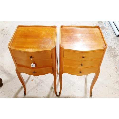 146 - A pair of night stands, height 29