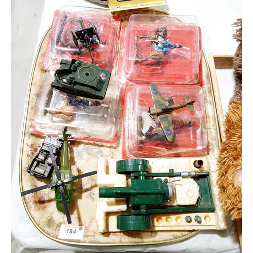 194 - Vintage and later toy vehicles and sealed Delprado cavalry soldiers. UK shipping £14.