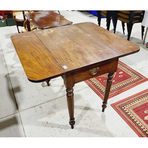 144 - A 19th century mahogany Pembroke table, width 34