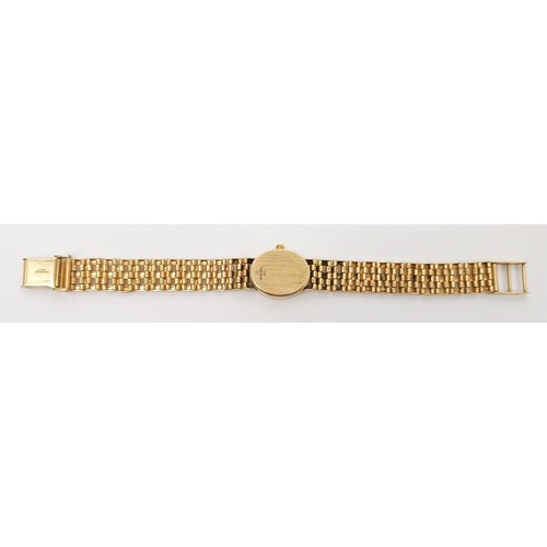 26 - A ladies 9ct gold Accurist quartz wrist watch, gross weight 19.2g. UK shipping £14.