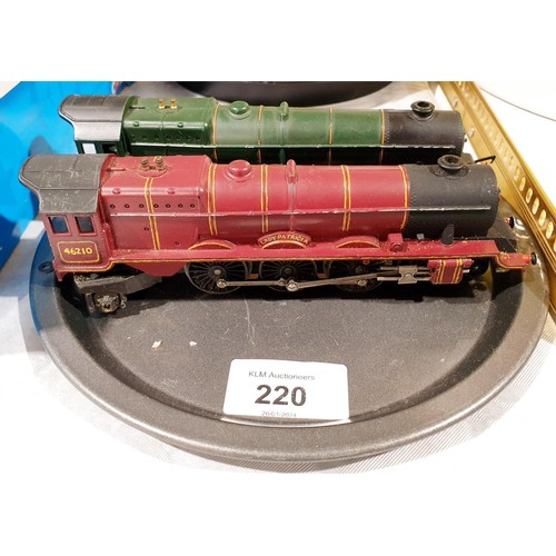 Lot 220       