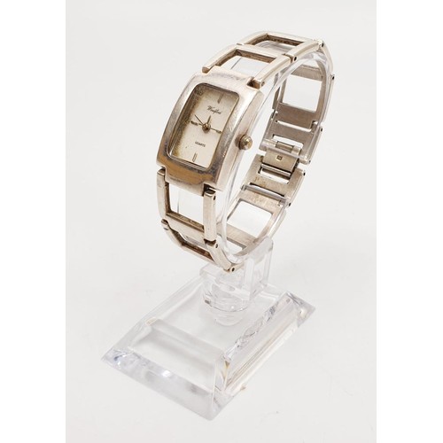 30A - A ladies hallmarked silver quartz wrist watch, gross weight 55g. UK shipping £14.