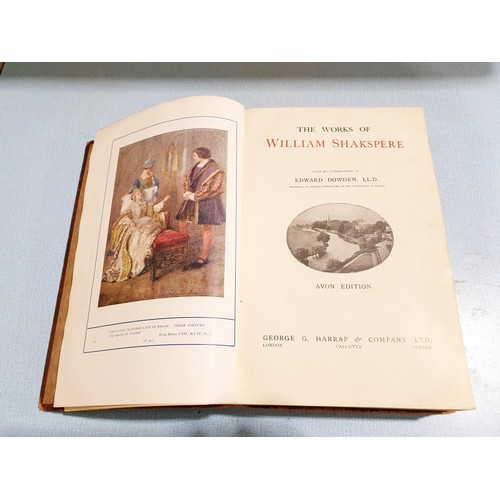 63 - The Works of William Shakespeare, Avon Edition, George G. Harrap & Co Ltd, London. UK shipping £14.