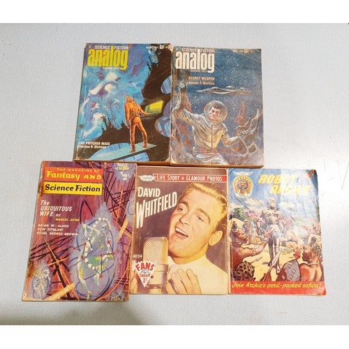 70 - A selection of vintage comics and science fiction books. UK shipping £14.