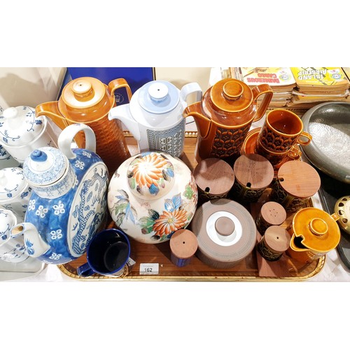 162 - A selection of Hornsey Pottery ceramics and other ceramics. No shipping. Arrange collection or your ... 