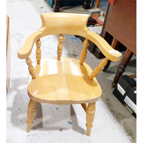 186 - A child's Windsor chair. No shipping. Arrange collection or your own packer and shipper, please. Ele... 