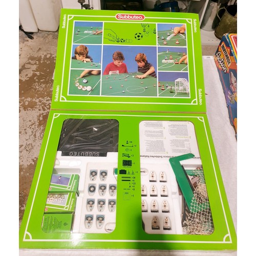 278 - A vintage Subbuteo game and accessories. UK shipping £14.