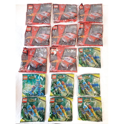 66 - Seven sealed Lego polybag Alien Conquest 