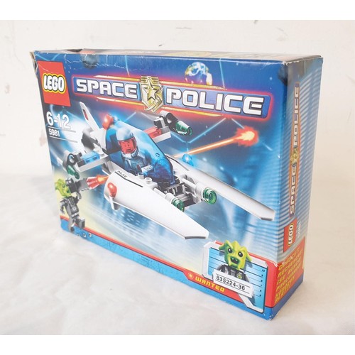 79 - A sealed Lego Space Police Raid VPR 5981, slight damage to the box, retired in 2010. UK shipping £14... 