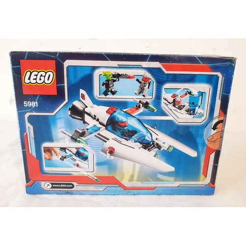 79 - A sealed Lego Space Police Raid VPR 5981, slight damage to the box, retired in 2010. UK shipping £14... 