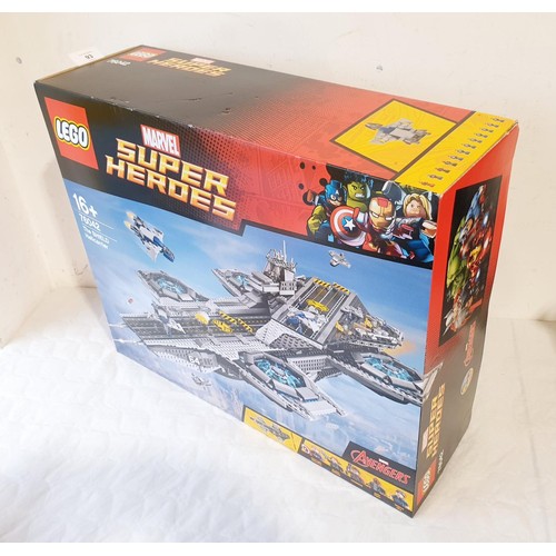 93 - A sealed Lego Marvel Super Heroes S.H.I.E.L.D. Helicarrier 76042, retired in 2017. UK shipping £14.