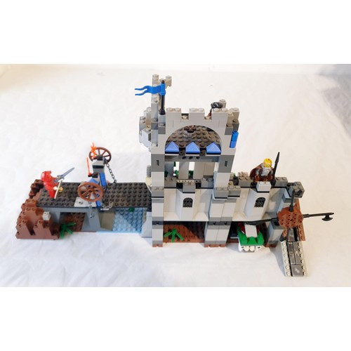 94 - A Lego Knights' Kingdom II Citadel of Orlan 8780, with box, 99% complete, with spares, retired in 20... 