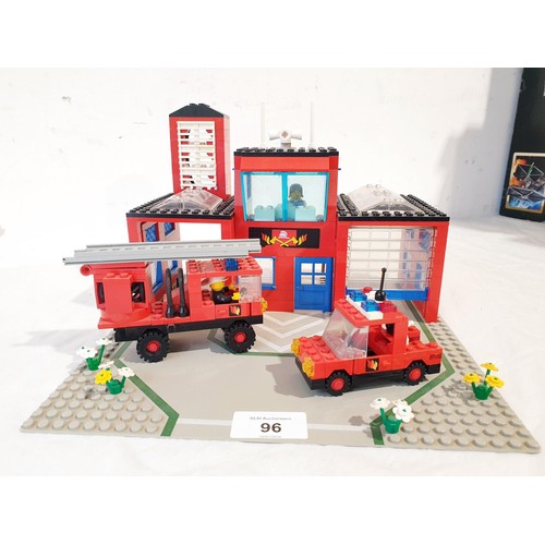 96 - A Lego Fire House-I 6385, 99% complete, with Spares, retired. UK shipping £14.