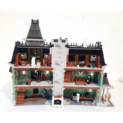 100 - A Lego Monster Fighters Haunted House 10228, with box, 99% complete, with spares, retired in 2015. U... 