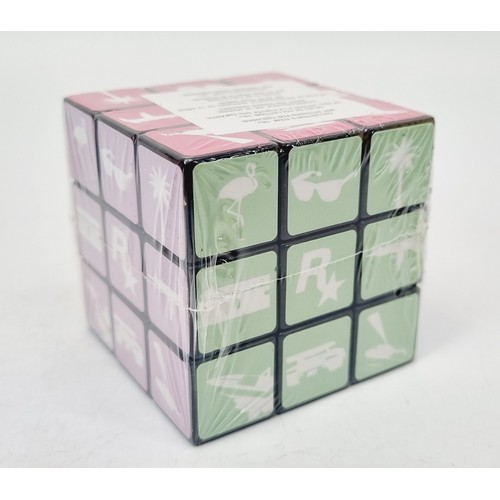 139 - A sealed Grand Theft Auto Vice City Rubix Cube. UK shipping £14.