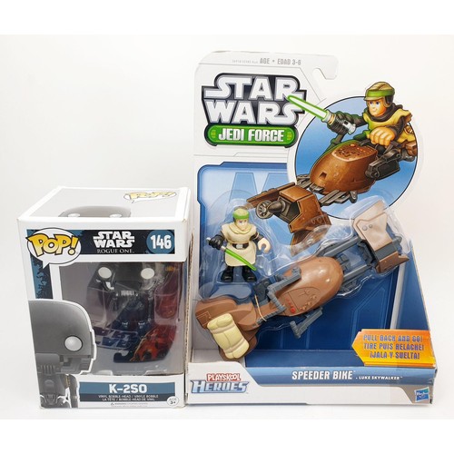 116 - A Star Wars Jedi Force Speeder Bike, a Star Wars Darth Maul Hasbro figure 36568 , a Star Wars R2-D2 ... 