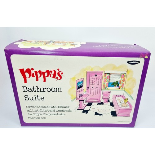 223 - A boxed Pippa's Bathroom Suite by Palitoy. UK shipping £14.