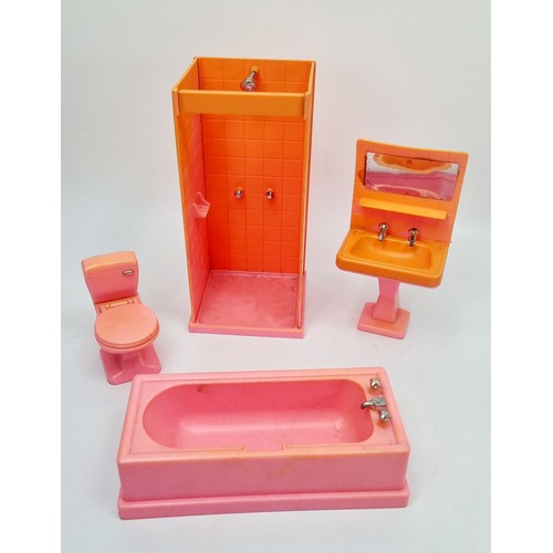 223 - A boxed Pippa's Bathroom Suite by Palitoy. UK shipping £14.