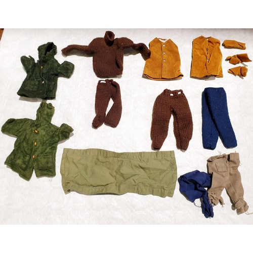 262 - A selection of vintage Action Man clothing. UK shipping £14.