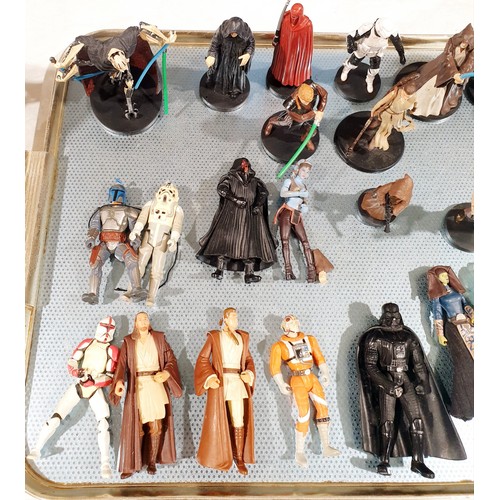 270 - A selection of Kenner and Hasbro Star Wars figures. UK Shipping £14.