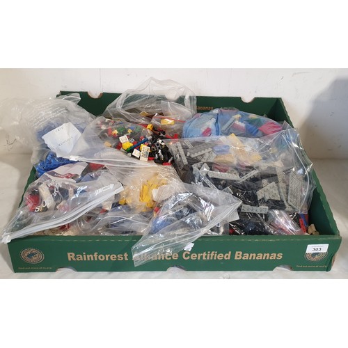 303 - A large box of mostly bagged and colour sorted Lego approx 6kg. UK shipping £14.