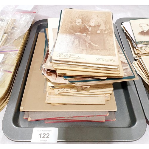 122 - A selection of antique photographs. UK shipping £14.