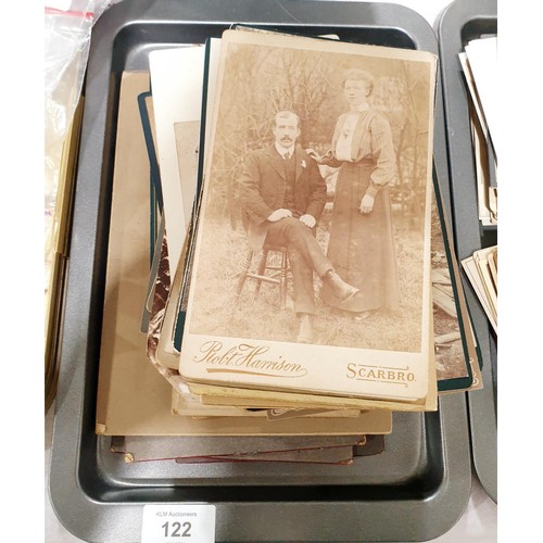 122 - A selection of antique photographs. UK shipping £14.